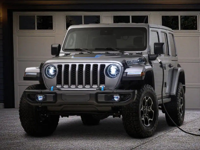 Don White's Timonium Jeep - Explore the hybrid 2023 Jeep Wrangler 4xe near Parkville MD