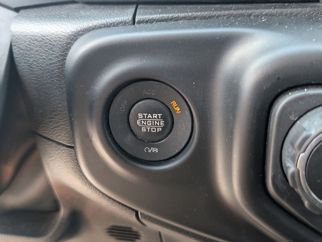 2022 Jeep Wrangler Unlimited Sahara Altitude 4x4