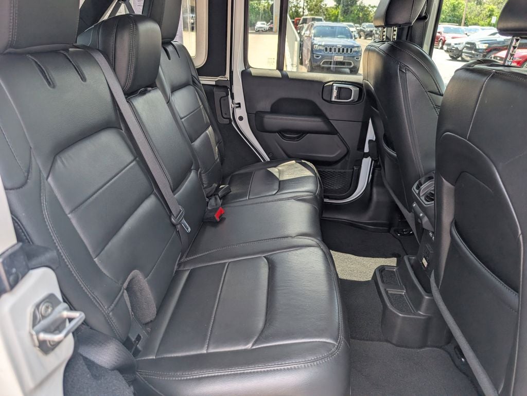 2022 Jeep Wrangler Unlimited Sahara Altitude 4x4