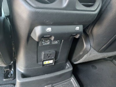 2022 Jeep Wrangler Unlimited Sahara Altitude 4x4