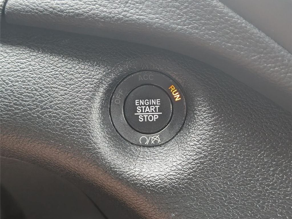 2023 Jeep Cherokee Altitude Lux 4x4