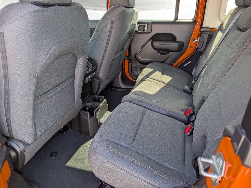 2027 Jeep Wrangler WRANGLER 4-DOOR SPORT S