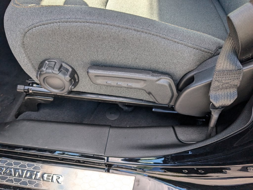 2027 Jeep Wrangler WRANGLER 4-DOOR SPORT S