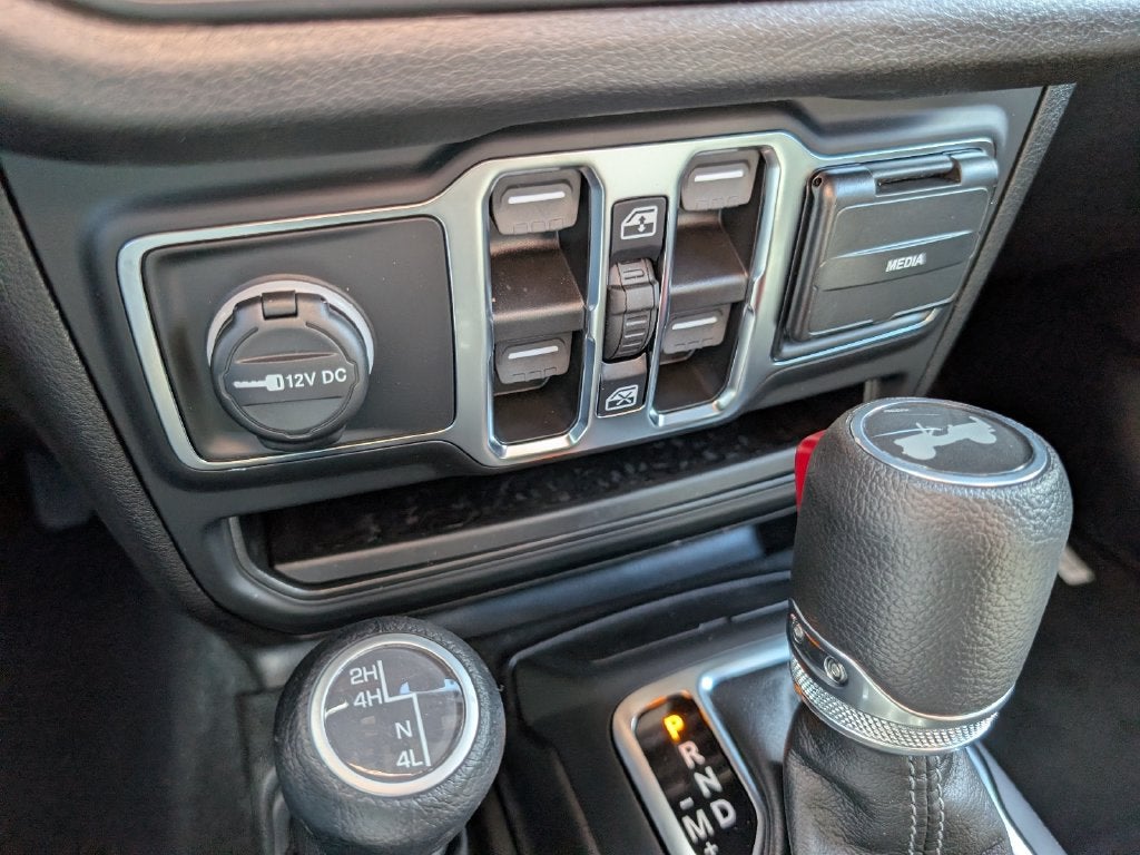 2027 Jeep Wrangler WRANGLER 4-DOOR SPORT S