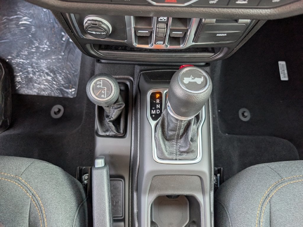 2027 Jeep Wrangler WRANGLER 4-DOOR SPORT S