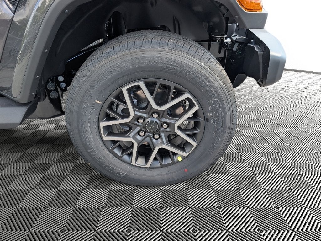 2027 Jeep Wrangler WRANGLER 4-DOOR SAHARA