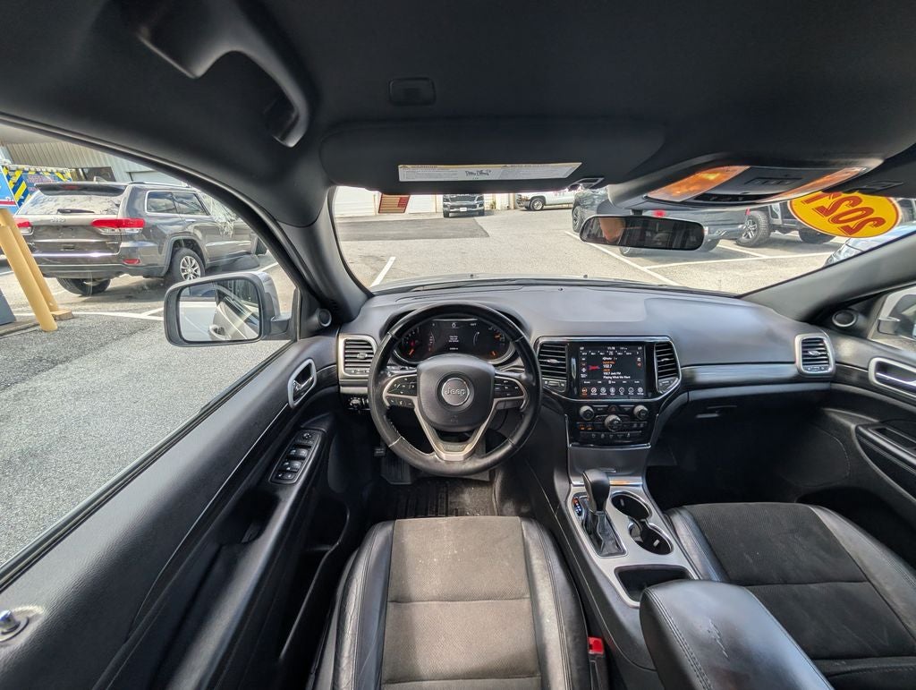 2021 Jeep Grand Cherokee Laredo X 4x4