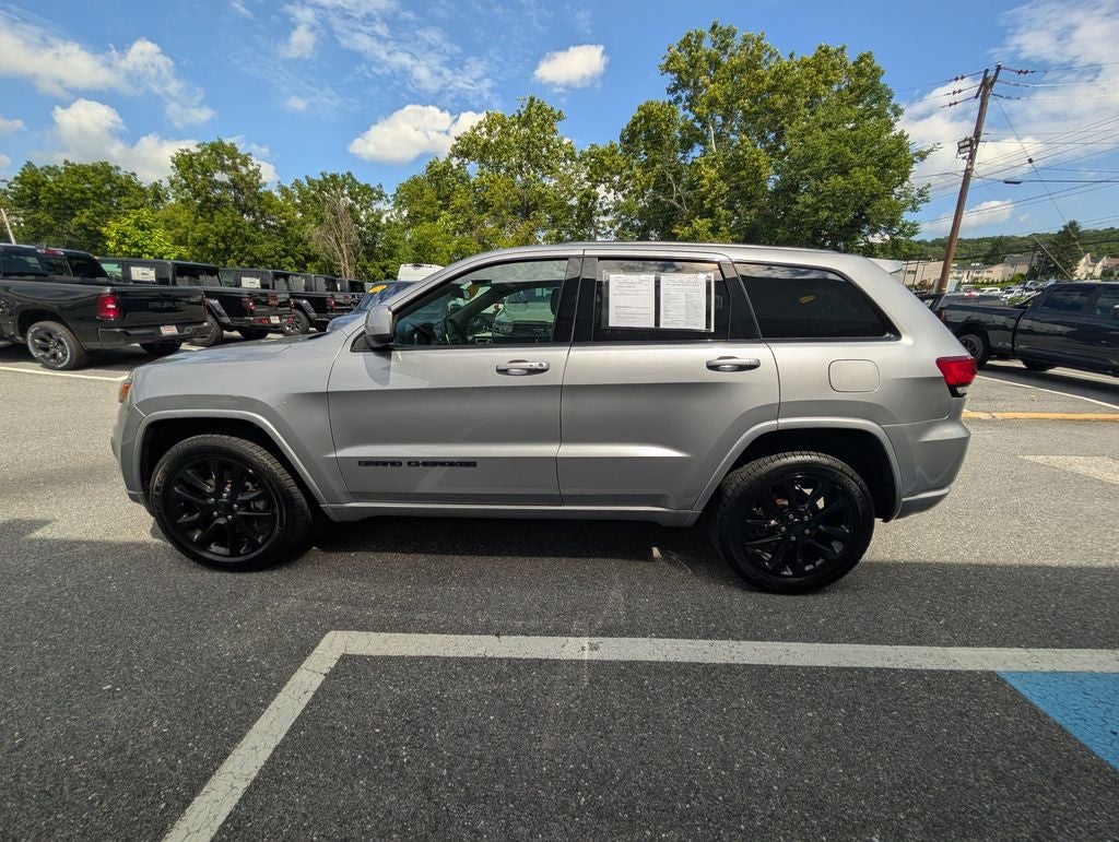 2021 Jeep Grand Cherokee Laredo X 4x4