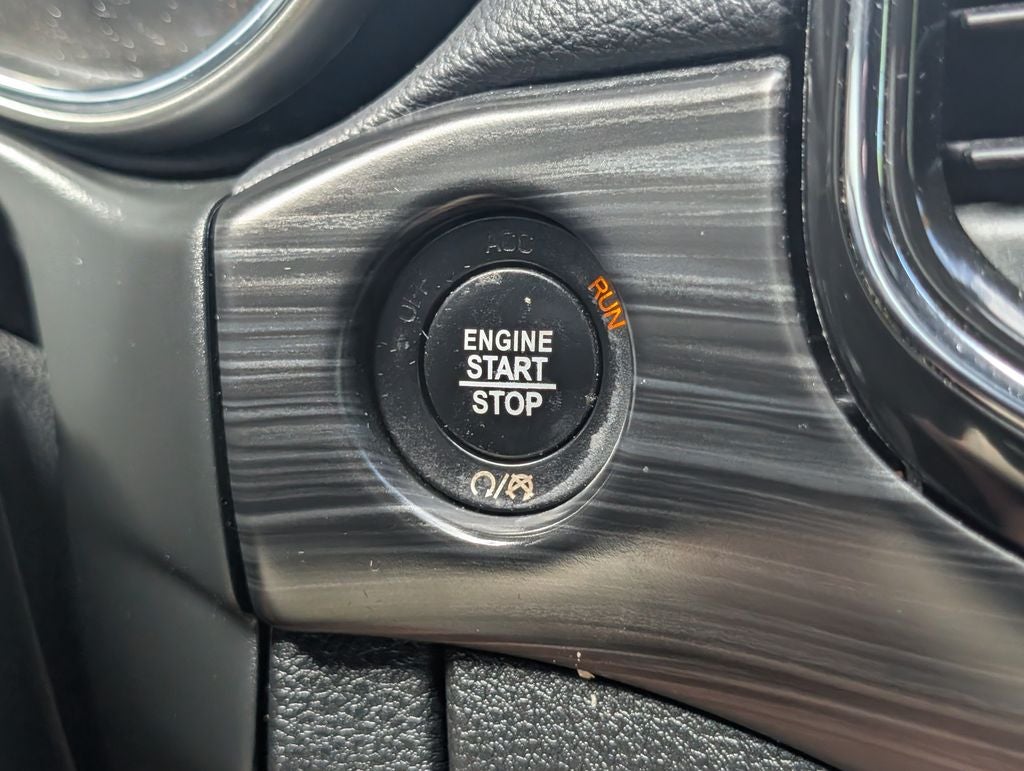 2021 Jeep Grand Cherokee Laredo X 4x4
