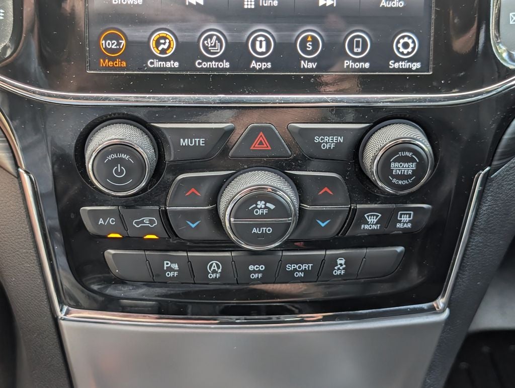2021 Jeep Grand Cherokee Laredo X 4x4