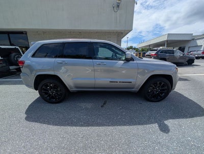 2021 Jeep Grand Cherokee Laredo X 4x4