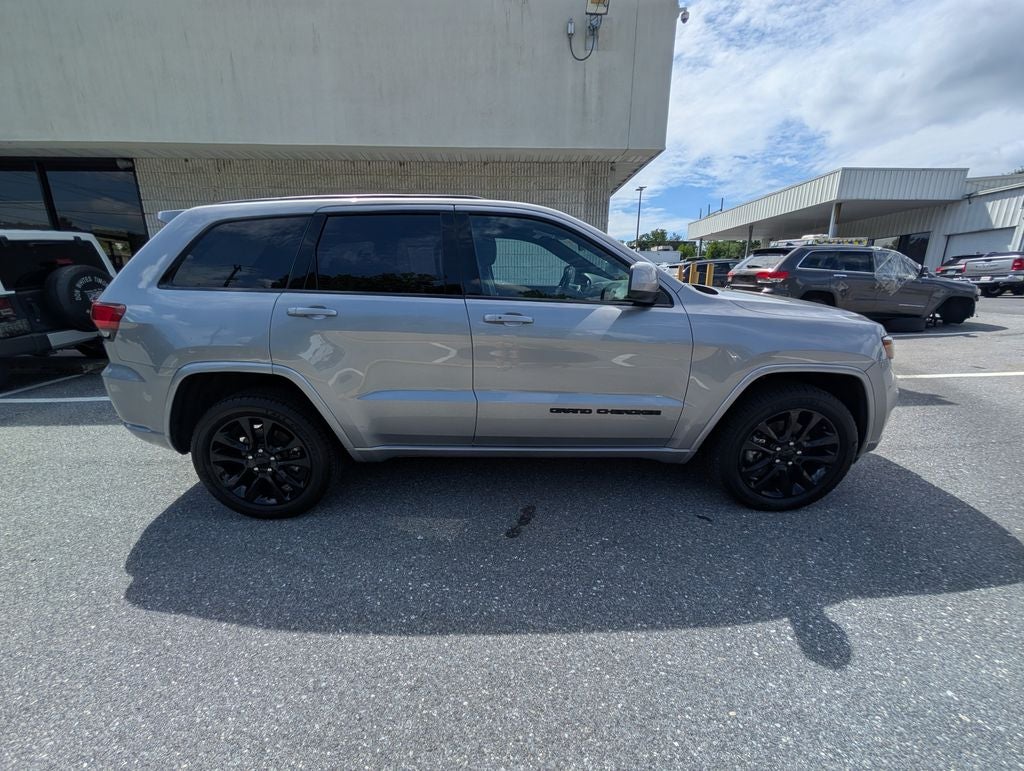2021 Jeep Grand Cherokee Laredo X 4x4