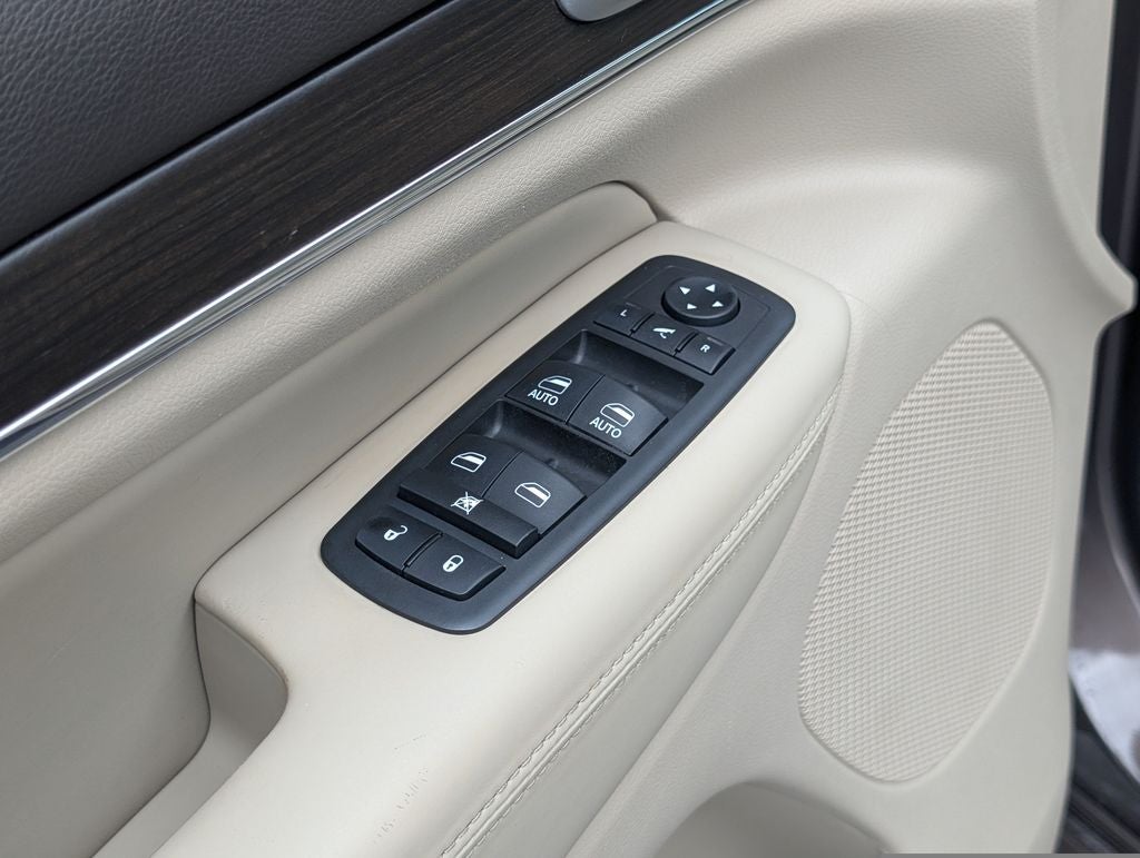 2018 Jeep Grand Cherokee Overland 4x4
