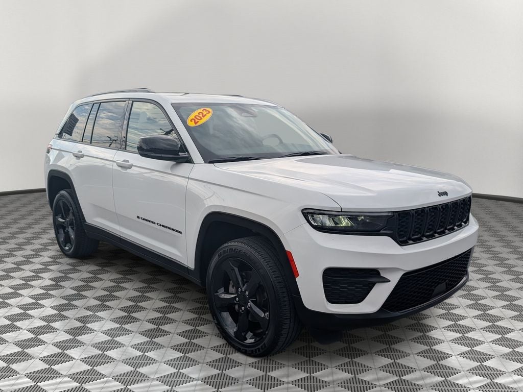 2023 Jeep Grand Cherokee Altitude 4x4