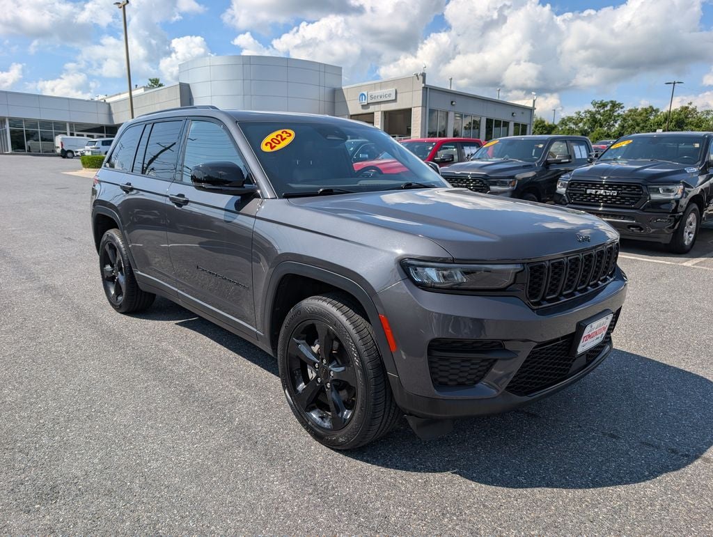 2023 Jeep Grand Cherokee Altitude 4x4
