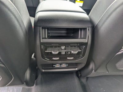 2026 Jeep Grand Cherokee GRAND CHEROKEE LAREDO 4X4
