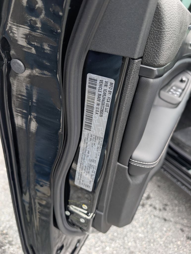 2026 Jeep Grand Cherokee GRAND CHEROKEE LAREDO 4X4