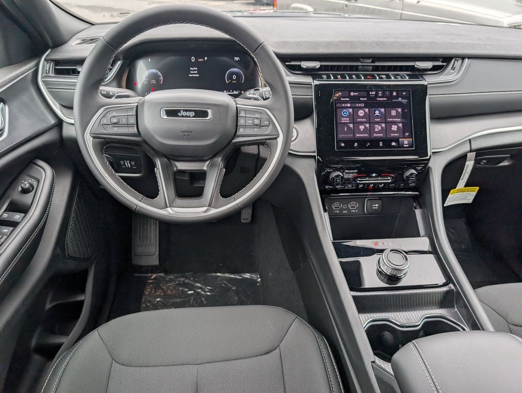 2026 Jeep Grand Cherokee GRAND CHEROKEE LAREDO 4X4