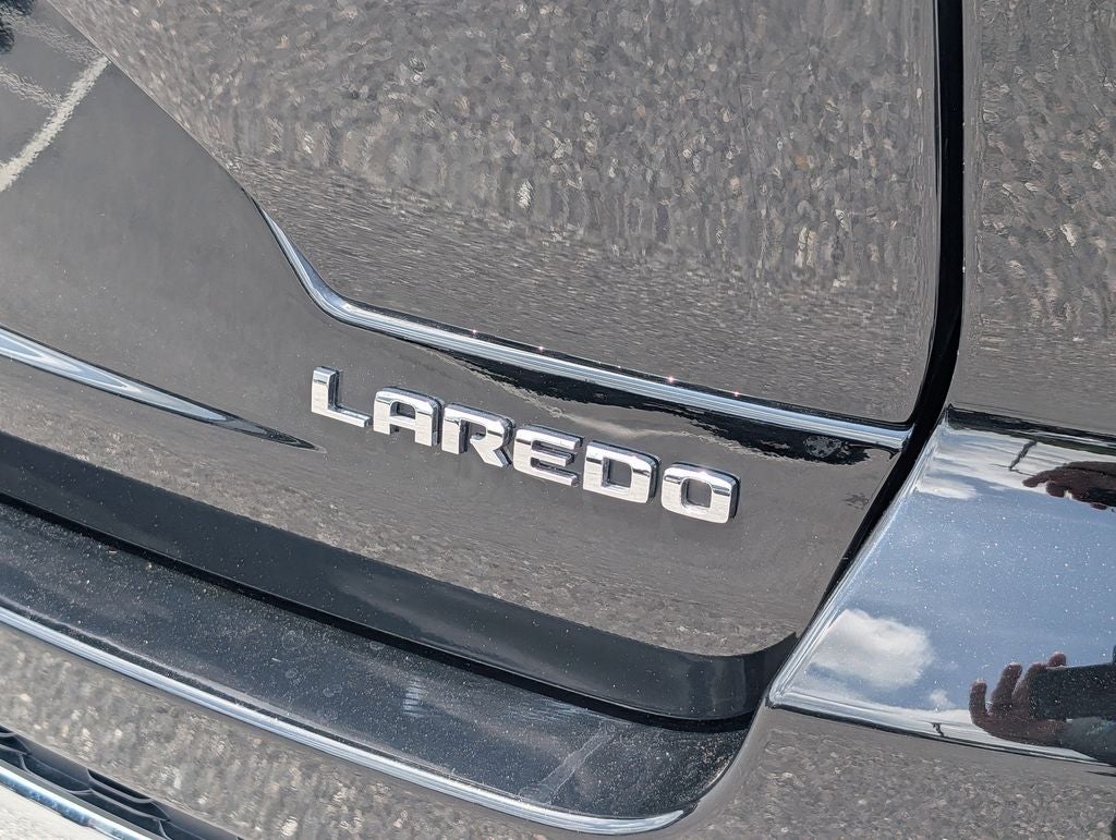 2023 Jeep Grand Cherokee Laredo 4x4