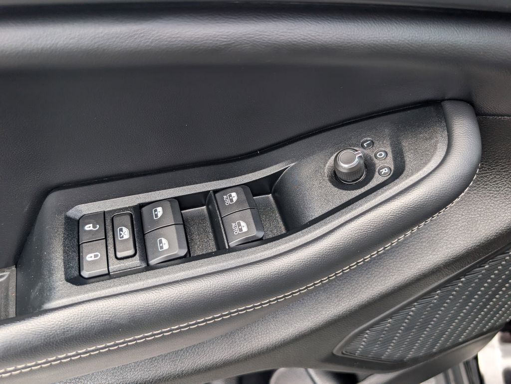2023 Jeep Grand Cherokee Laredo 4x4