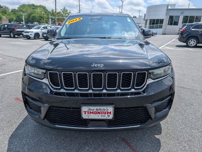 2023 Jeep Grand Cherokee Laredo 4x4