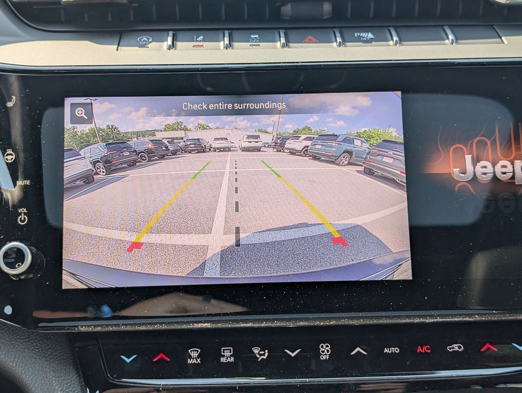 2026 Jeep Grand Cherokee GRAND CHEROKEE LAREDO ALTITUDE 4X4