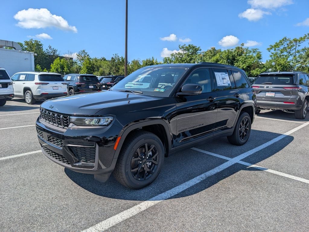 2026 Jeep Grand Cherokee GRAND CHEROKEE LAREDO ALTITUDE 4X4
