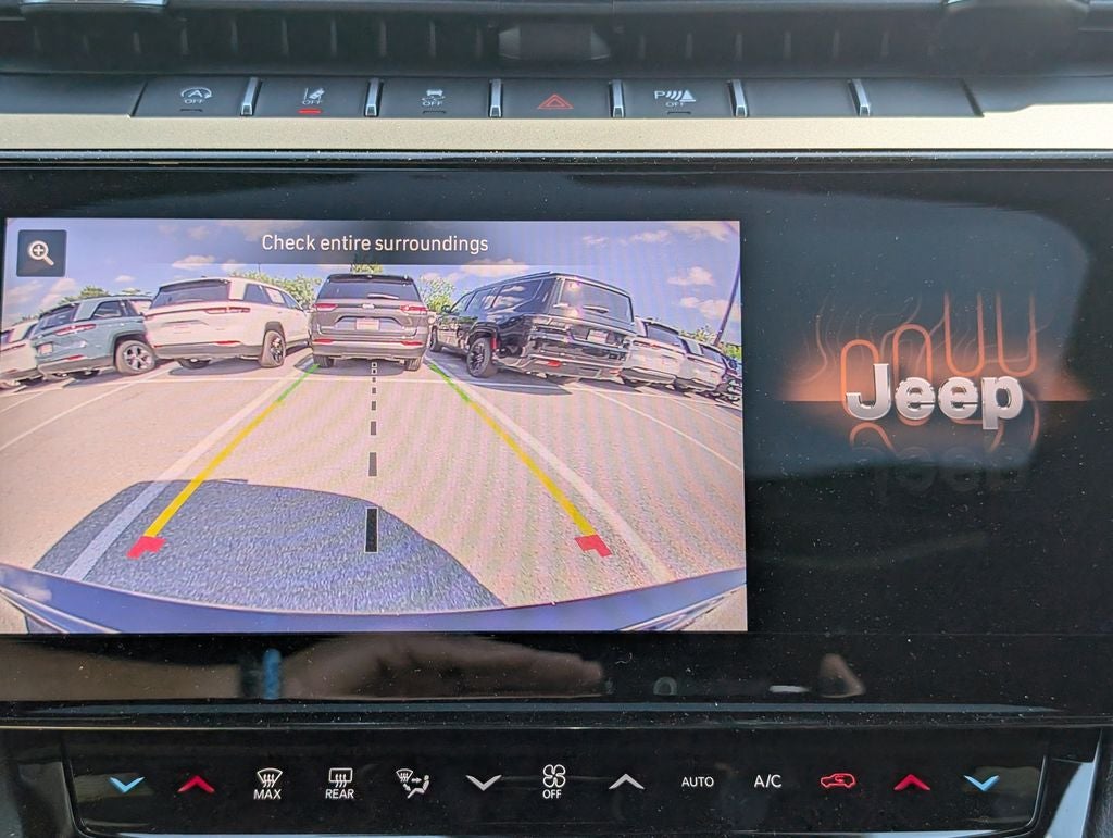 2026 Jeep Grand Cherokee GRAND CHEROKEE LAREDO ALTITUDE 4X4