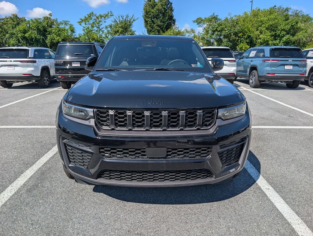 2026 Jeep Grand Cherokee GRAND CHEROKEE LAREDO ALTITUDE 4X4