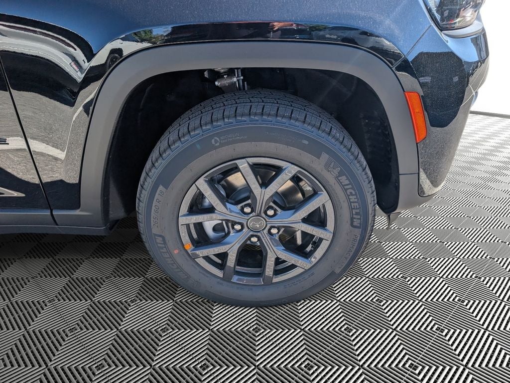 2027 Jeep Grand Cherokee GRAND CHEROKEE LAREDO ALTITUDE 4X4