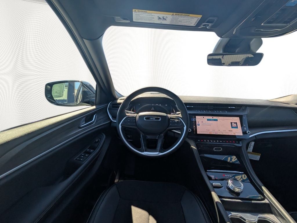 2027 Jeep Grand Cherokee GRAND CHEROKEE LAREDO ALTITUDE 4X4