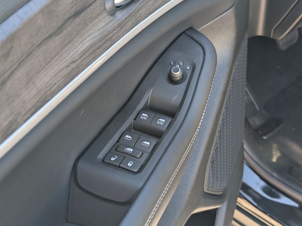 2027 Jeep Grand Cherokee GRAND CHEROKEE LAREDO ALTITUDE 4X4