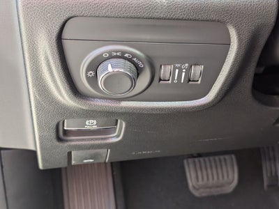 2027 Jeep Grand Cherokee GRAND CHEROKEE LAREDO ALTITUDE 4X4