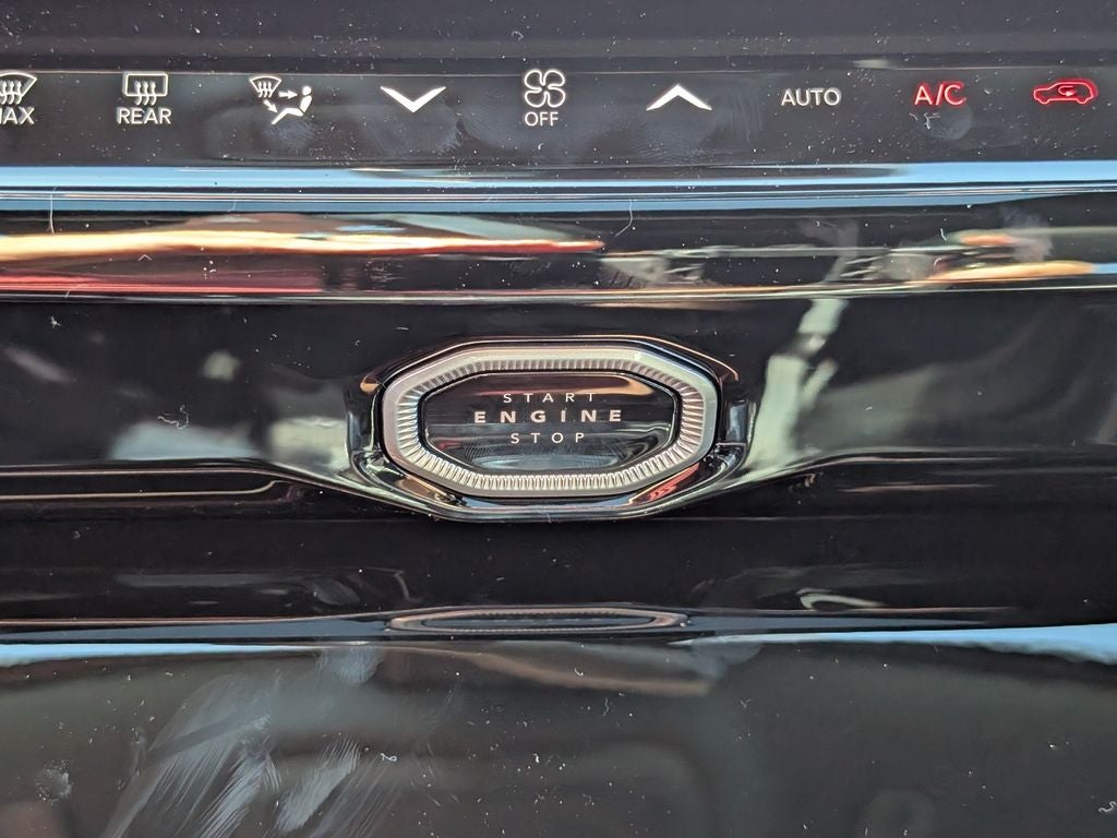 2027 Jeep Grand Cherokee GRAND CHEROKEE LAREDO ALTITUDE 4X4