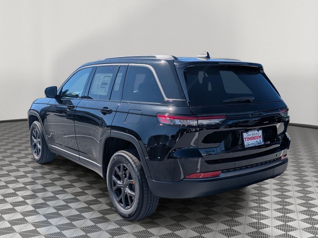 2027 Jeep Grand Cherokee GRAND CHEROKEE LAREDO ALTITUDE 4X4