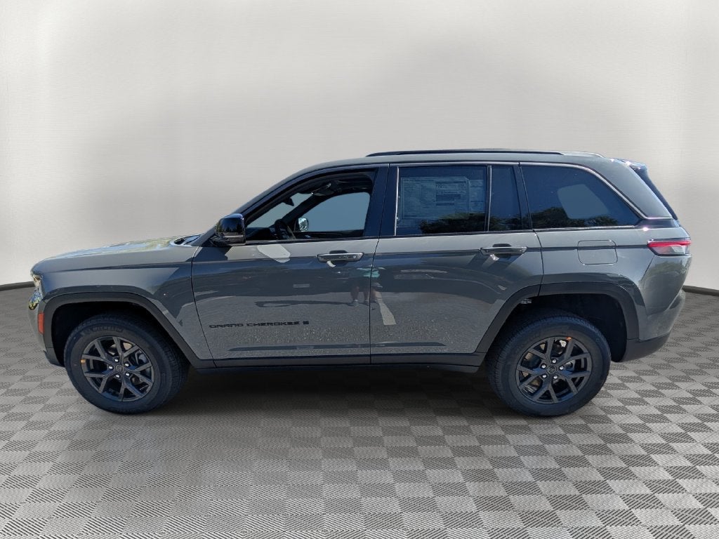 2027 Jeep Grand Cherokee GRAND CHEROKEE LAREDO ALTITUDE 4X4