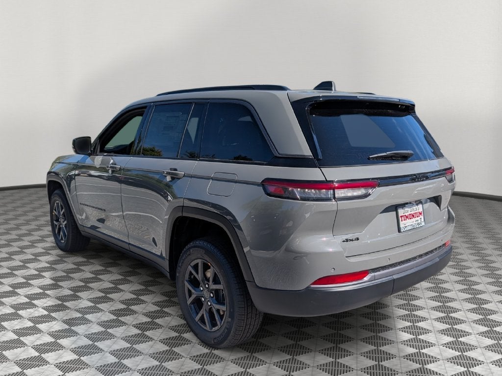 2027 Jeep Grand Cherokee GRAND CHEROKEE LAREDO ALTITUDE 4X4