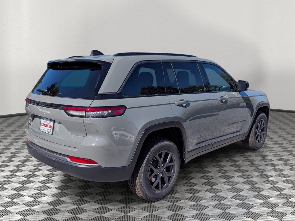 2027 Jeep Grand Cherokee GRAND CHEROKEE LAREDO ALTITUDE 4X4