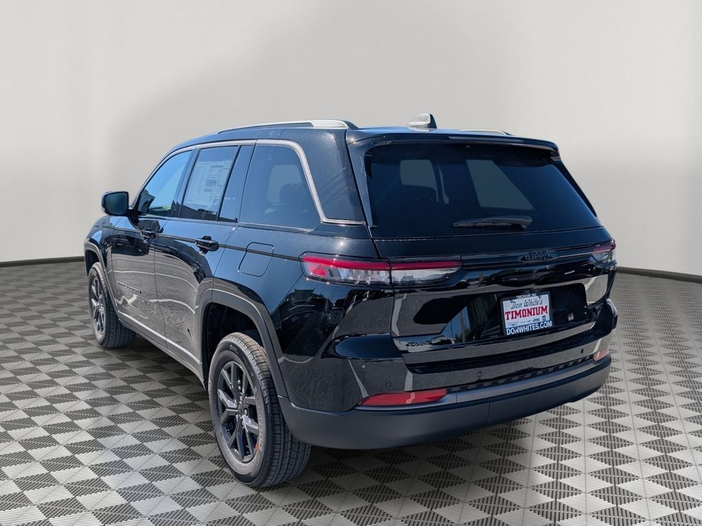 2027 Jeep Grand Cherokee GRAND CHEROKEE LAREDO ALTITUDE 4X4
