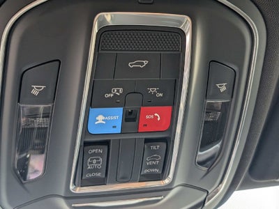 2027 Jeep Grand Cherokee GRAND CHEROKEE LAREDO ALTITUDE 4X4