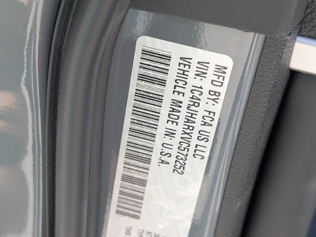 2027 Jeep Grand Cherokee GRAND CHEROKEE LAREDO ALTITUDE 4X4