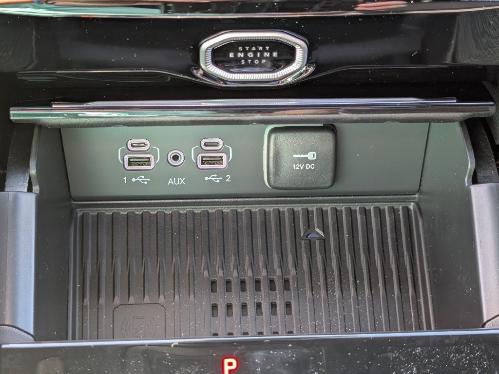 2027 Jeep Grand Cherokee GRAND CHEROKEE LAREDO ALTITUDE 4X4