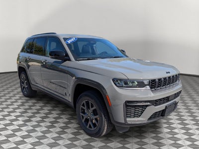 2027 Jeep Grand Cherokee GRAND CHEROKEE LAREDO ALTITUDE 4X4