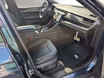 2027 Jeep Grand Cherokee GRAND CHEROKEE LIMITED 4X4