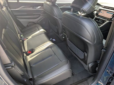 2027 Jeep Grand Cherokee GRAND CHEROKEE LIMITED 4X4