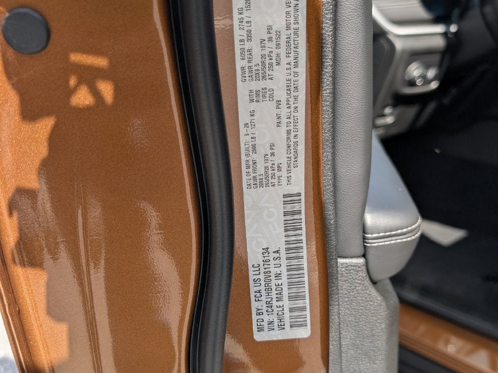 2027 Jeep Grand Cherokee GRAND CHEROKEE LIMITED 4X4