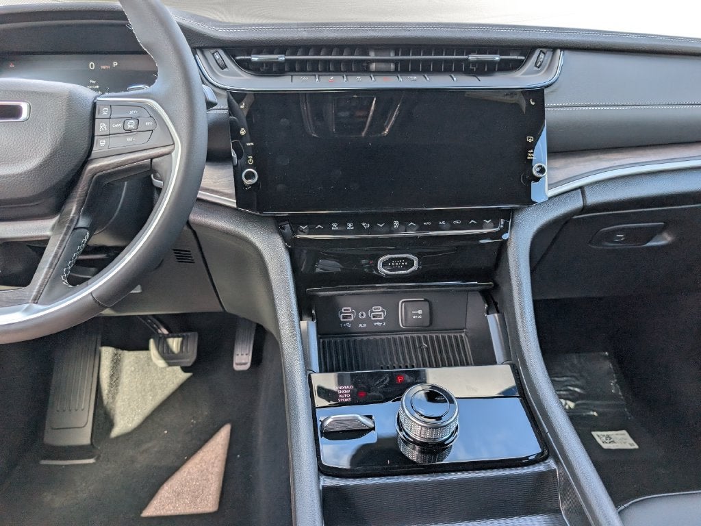 2027 Jeep Grand Cherokee GRAND CHEROKEE LIMITED 4X4