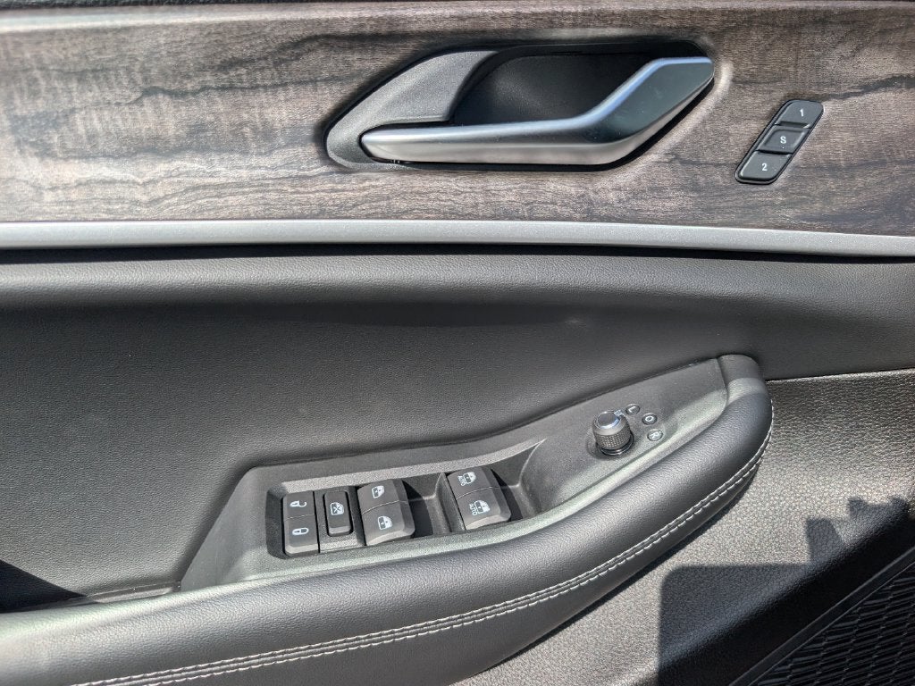 2027 Jeep Grand Cherokee GRAND CHEROKEE LIMITED 4X4