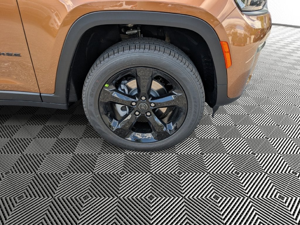 2027 Jeep Grand Cherokee GRAND CHEROKEE LIMITED 4X4