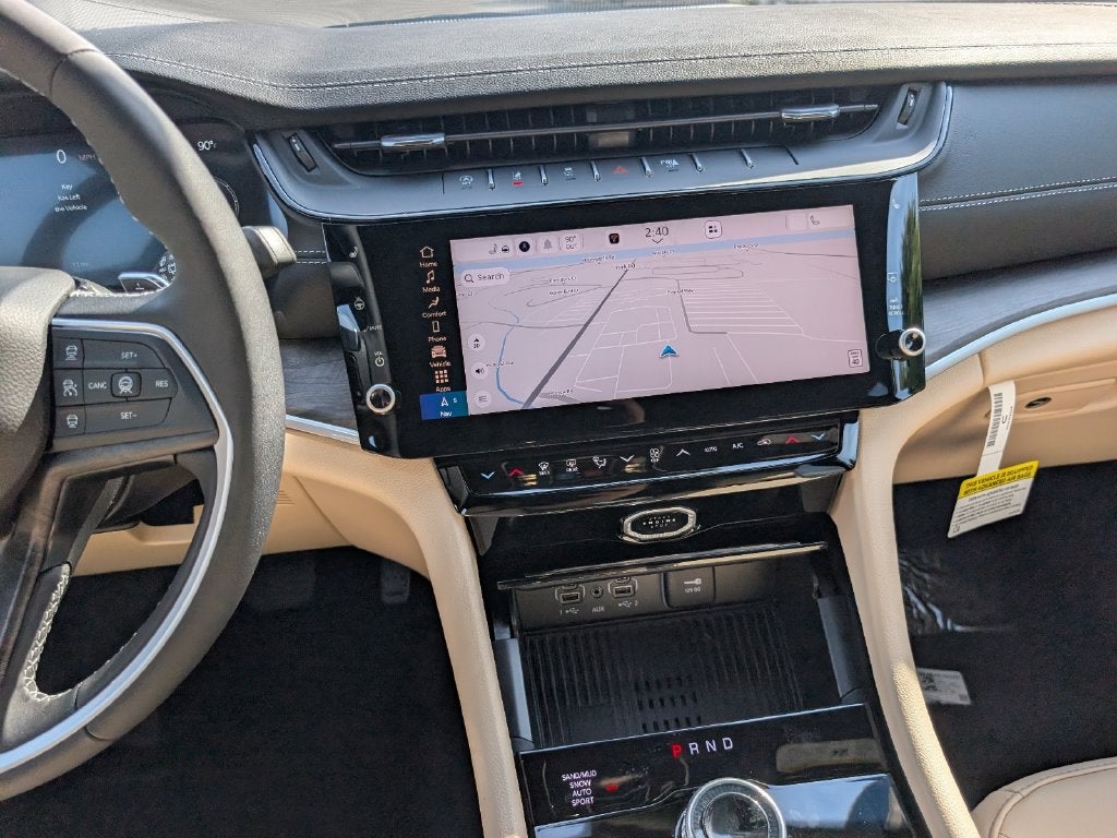 2027 Jeep Grand Cherokee GRAND CHEROKEE LIMITED 4X4